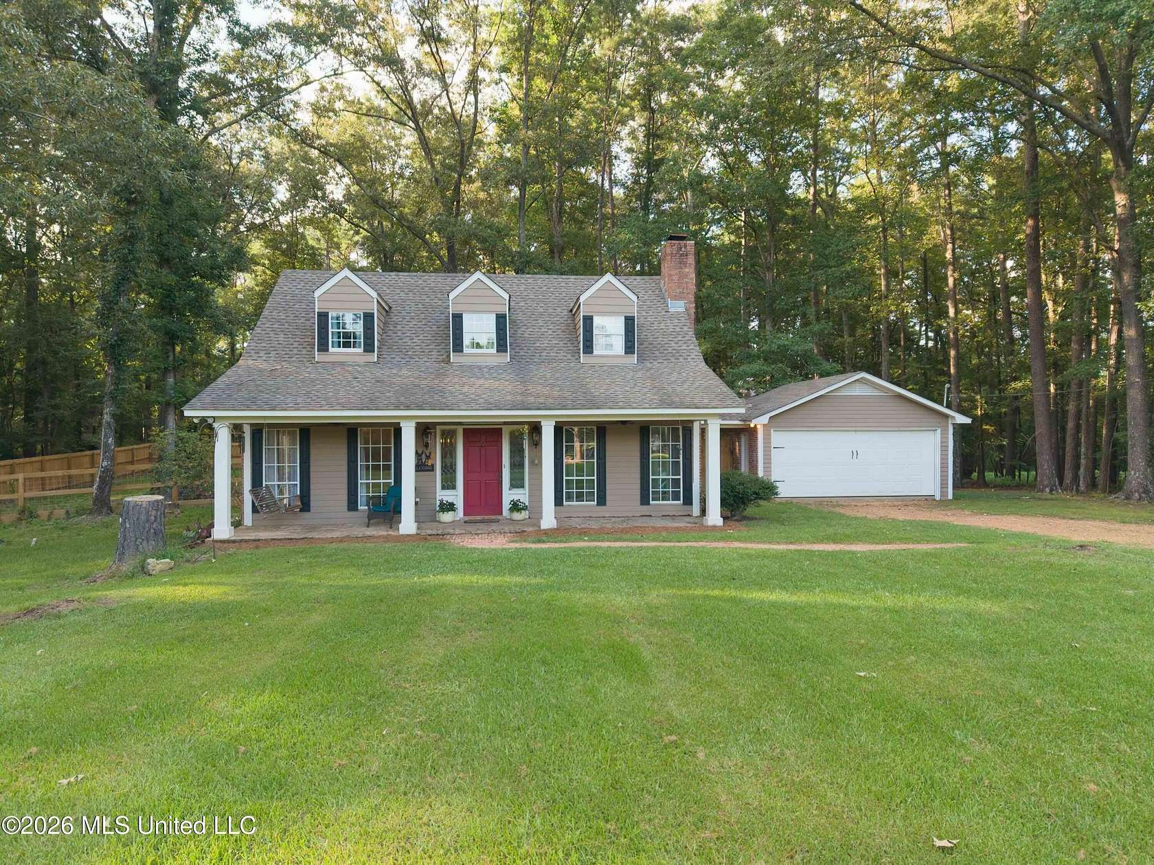 4 Acres of Land with Home for Sale in Brandon, Mississippi