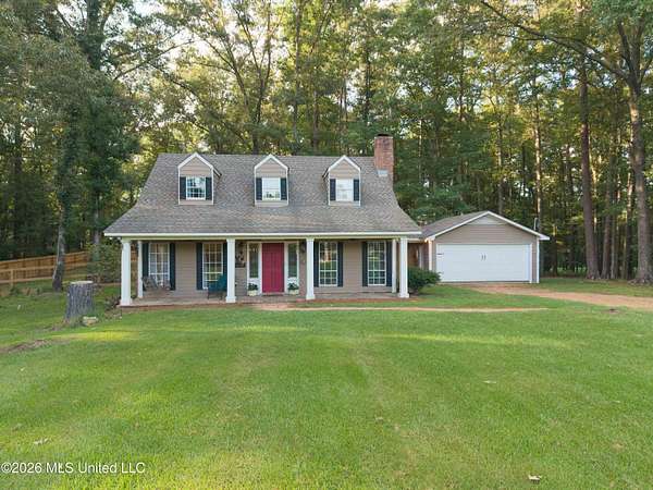 4 Acres of Land with Home for Sale in Brandon, Mississippi