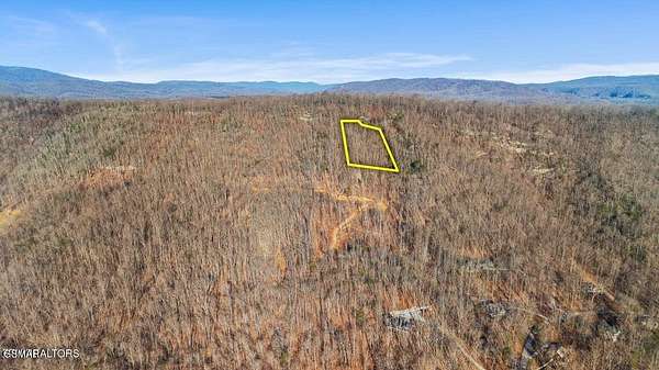 2.52 Acres of Residential Land for Sale in Jacksboro, Tennessee