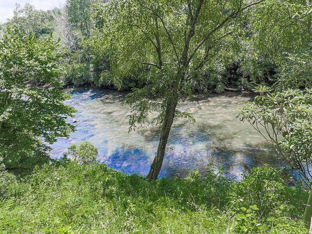 1 Acre of Residential Land for Sale in Ellijay, Georgia