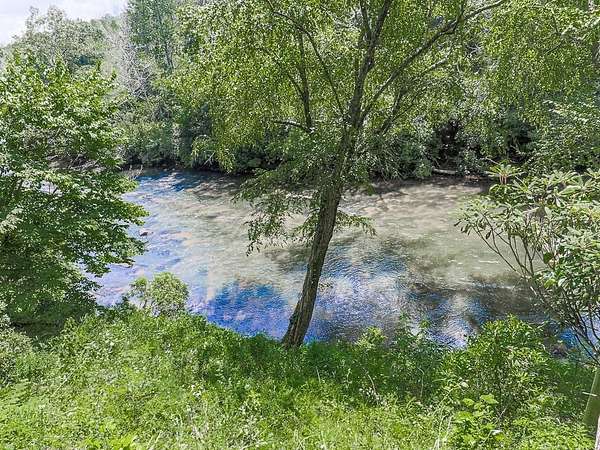1 Acre of Residential Land for Sale in Ellijay, Georgia