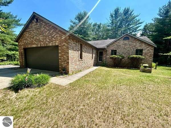 10 Acres of Land with Home for Sale in Roscommon, Michigan