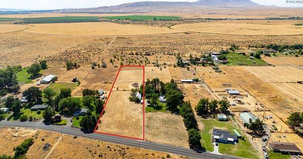 4 Acres of Residential Land for Sale in West Richland, Washington