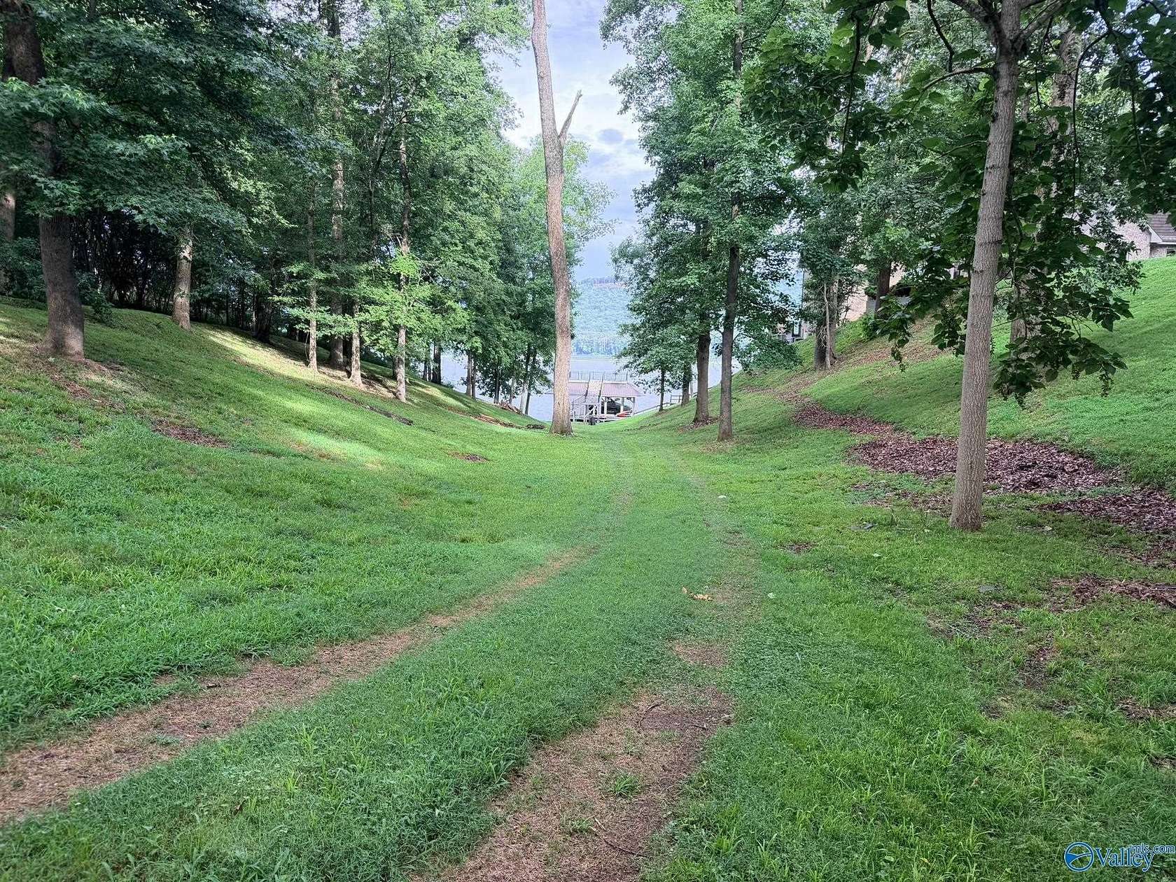 1.16 Acres of Residential Land for Sale in Scottsboro, Alabama