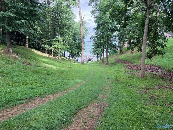 1.16 Acres of Residential Land for Sale in Scottsboro, Alabama