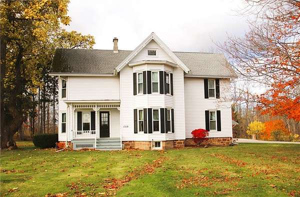3.4 Acres of Land with Home for Sale in Kendall, New York