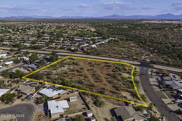 3.14 Acres of Mixed-Use Land for Sale in Tucson, Arizona