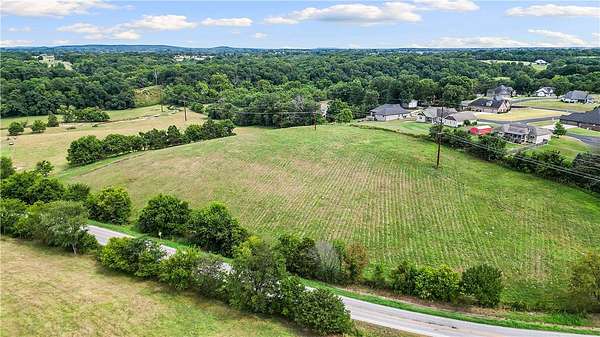 5.48 Acres of Residential Land for Sale in Pea Ridge, Arkansas
