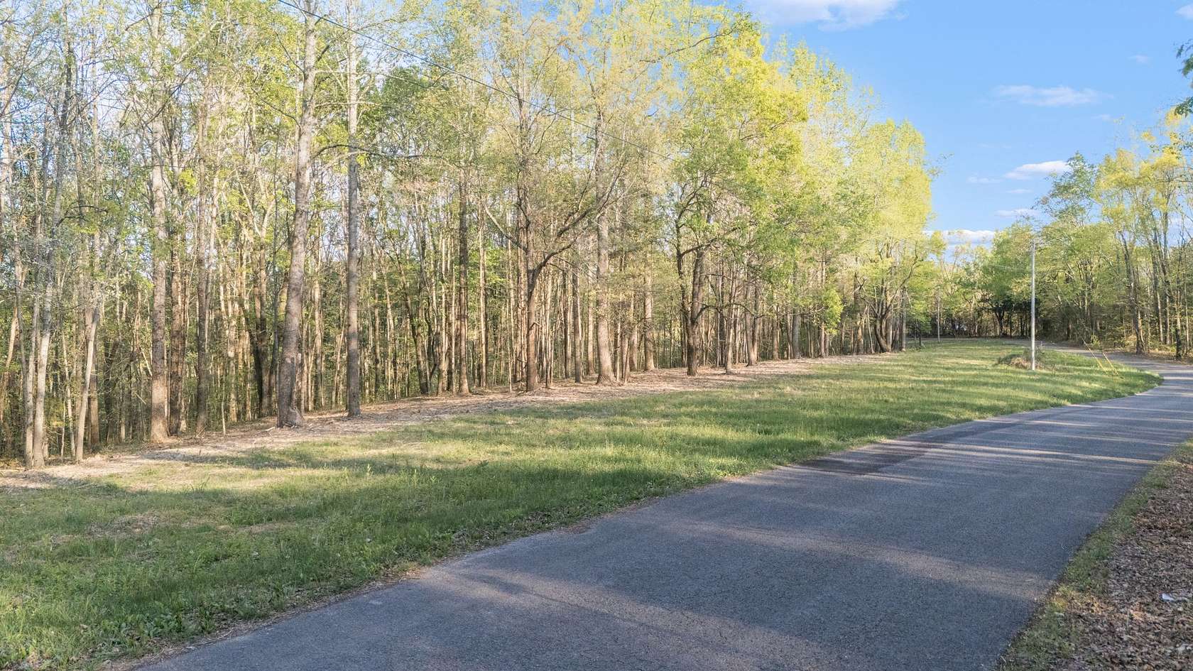 42.9 Acres of Agricultural & Residential Land for Sale in Normandy, Tennessee