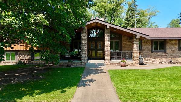 1.52 Acres of Land with Home for Sale in St. Cloud, Minnesota
