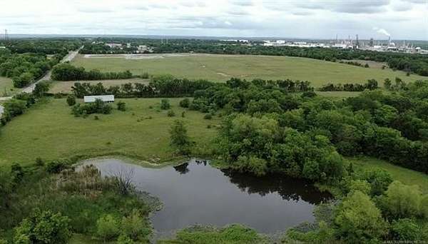 6.3 Acres of Commercial Land for Sale in Ardmore, Oklahoma