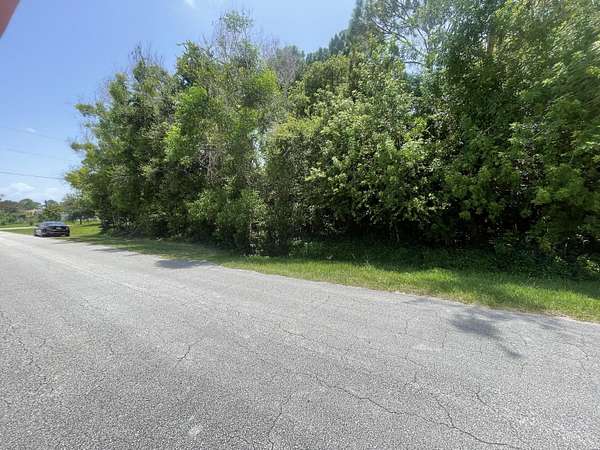 0.33 Acres of Residential Land for Sale in Port St. Lucie, Florida