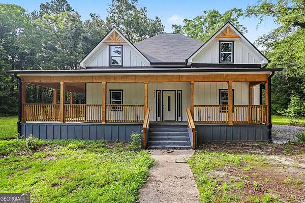 6.4 Acres of Land with Home for Sale in Fairburn, Georgia