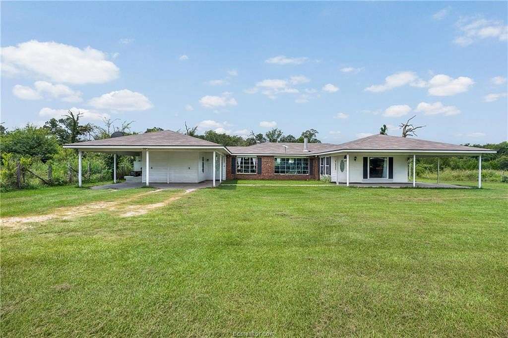 10 Acres of Recreational Land with Home for Sale in Normangee, Texas