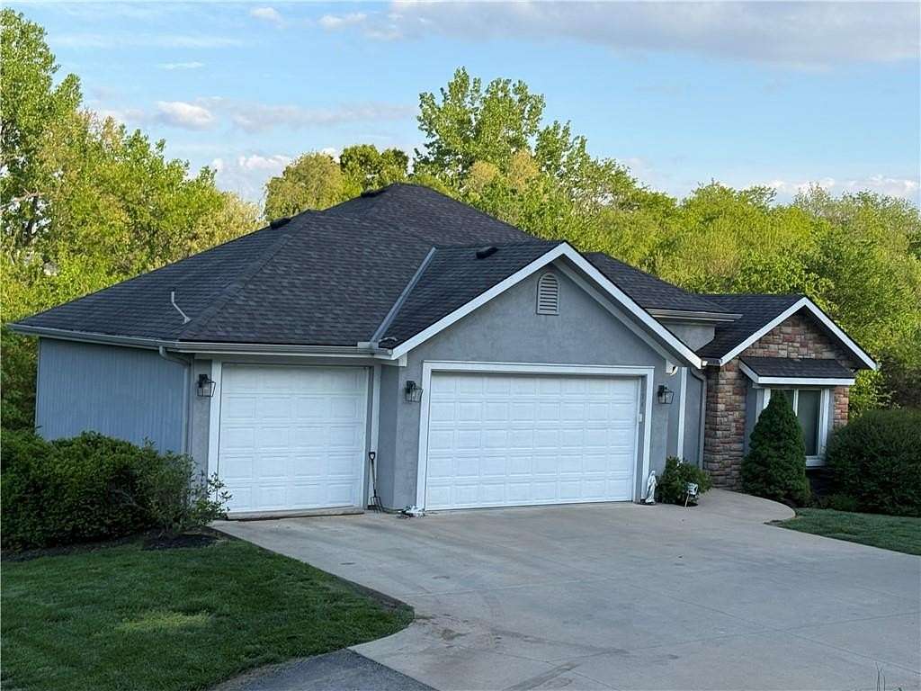 1.7 Acres of Land with Home for Sale in Atchison, Kansas