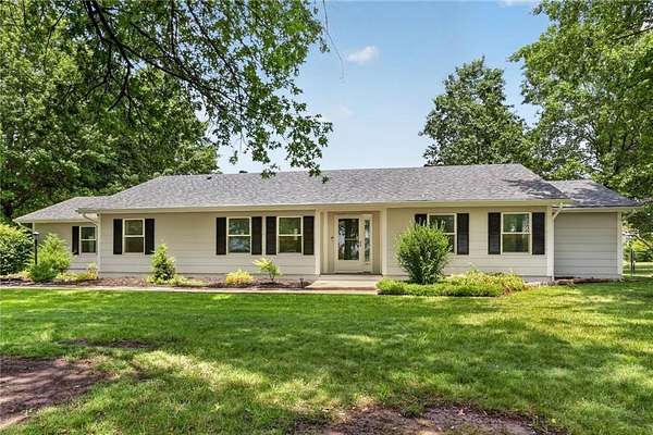 5 Acres of Land with Home for Sale in Gardner, Kansas