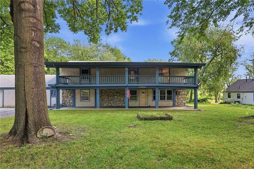 2.28 Acres of Land with Home for Sale in Kansas City, Missouri