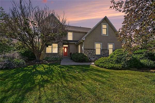 2.5 Acres of Land with Home for Sale in Kansas City, Kansas