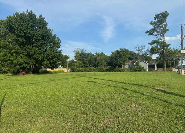 0.28 Acres of Mixed-Use Land for Sale in Dallas, Texas