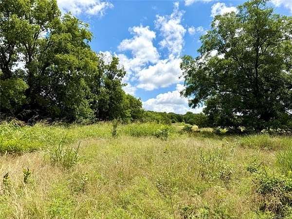 5 Acres of Residential Land for Sale in Ardmore, Oklahoma