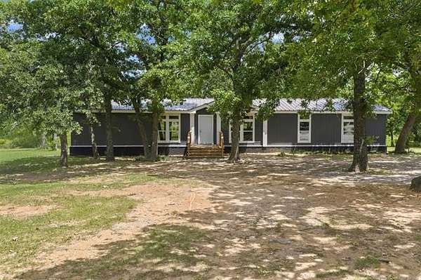 5.35 Acres of Land with Home for Sale in Lone Grove, Oklahoma