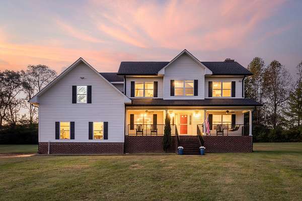 5 Acres of Land with Home for Sale in Franklin, Tennessee