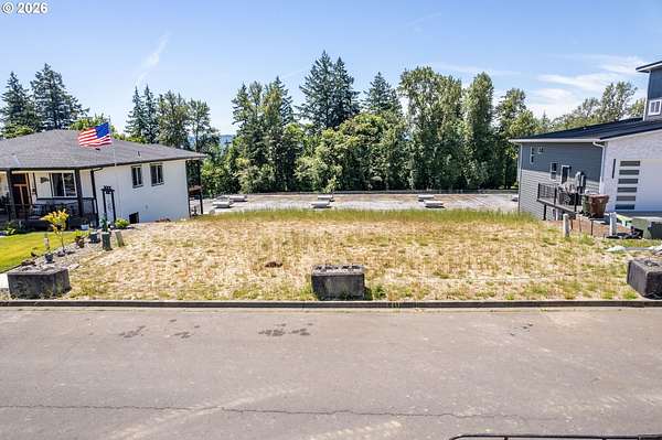 0.18 Acres of Residential Land for Sale in Longview, Washington