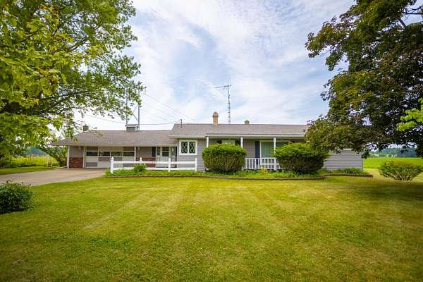 1.5 Acres of Land with Home for Sale in Owosso, Michigan