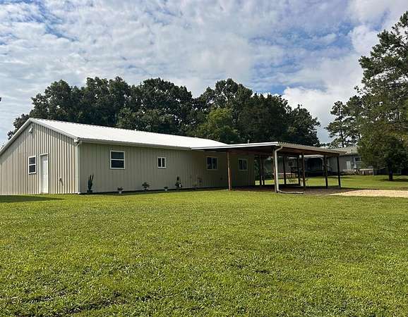 4 Acres of Land with Home for Sale in Paris, Tennessee