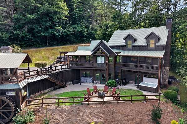 1.77 Acres of Land with Home for Sale in Blue Ridge, Georgia