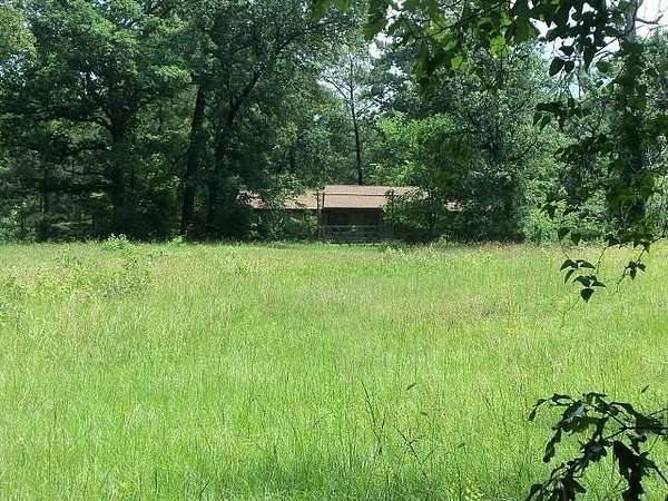 27.1 Acres of Recreational Land with Home for Sale in Kilgore, Texas