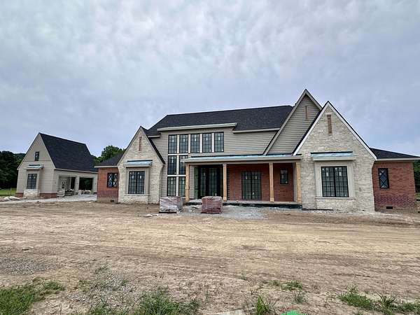 5 Acres of Land with Home for Sale in Franklin, Tennessee
