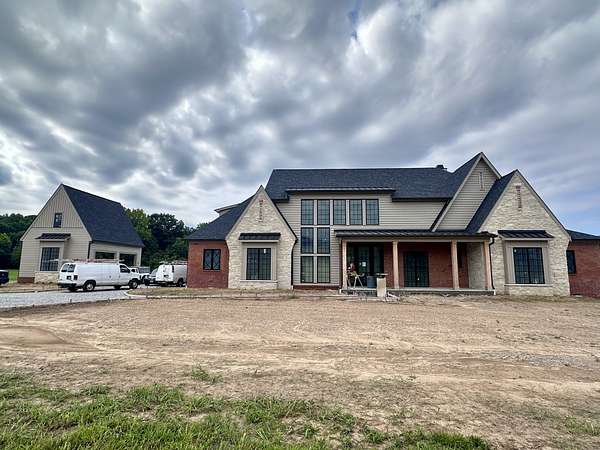 5 Acres of Land with Home for Sale in Franklin, Tennessee