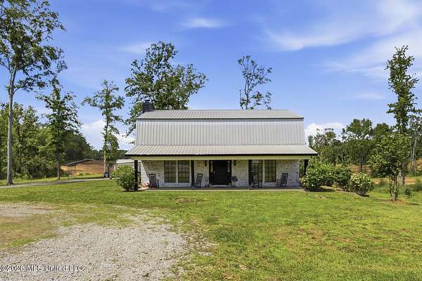 36 Acres of Recreational Land with Home for Sale in Crystal Springs, Mississippi
