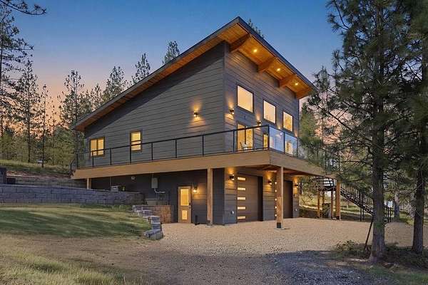 19.6 Acres of Land with Home for Sale in Deer Park, Washington