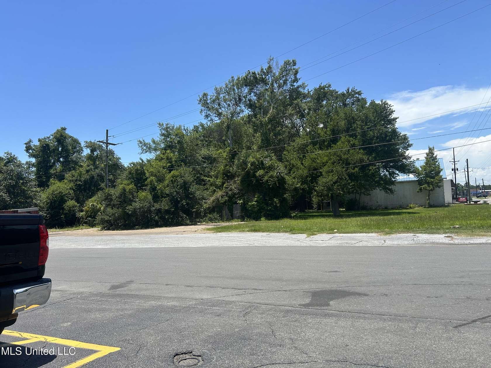 0.36 Acres of Commercial Land for Sale in Pascagoula, Mississippi