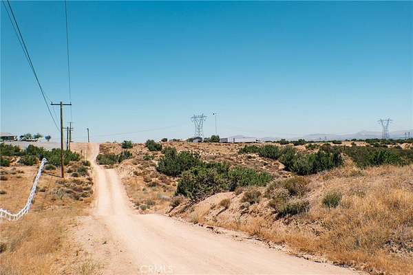 5 Acres of Residential Land for Sale in Oak Hills, California