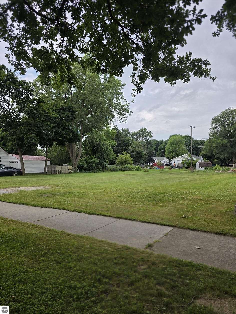 0.32 Acres of Residential Land for Sale in Alma, Michigan