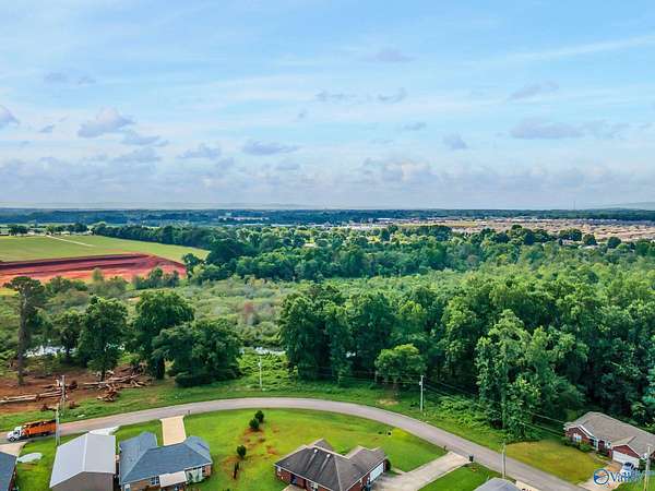 4 Acres of Residential Land for Sale in Hazel Green, Alabama