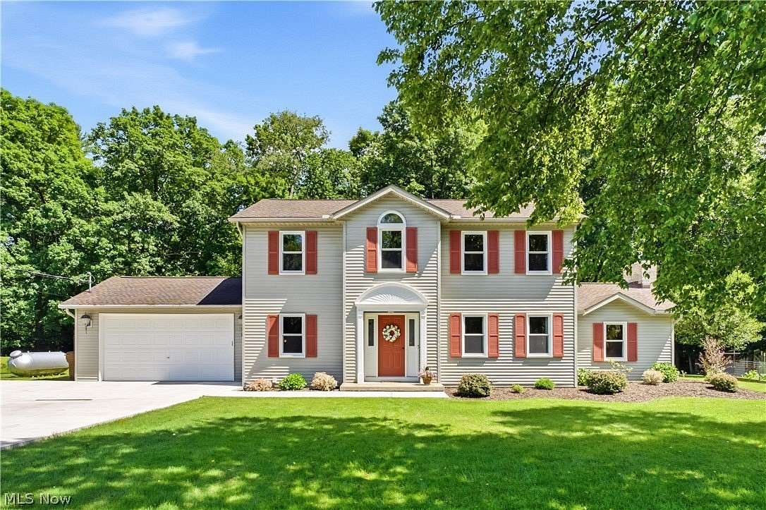 2 Acres of Land with Home for Sale in Medina, Ohio