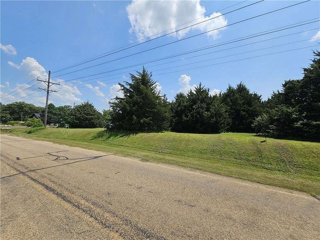 0.39 Acres of Land for Sale in McLouth, Kansas