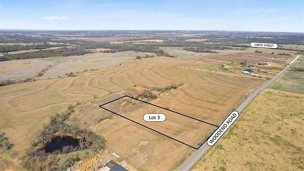 2.54 Acres of Land for Sale in Linwood, Kansas