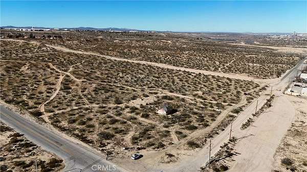 40 Acres of Commercial Land for Sale in Victorville, California