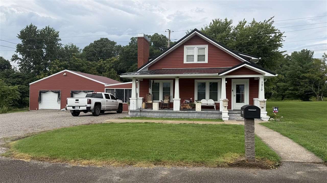 3.3 Acres of Land with Home for Sale in Bee Spring, Kentucky