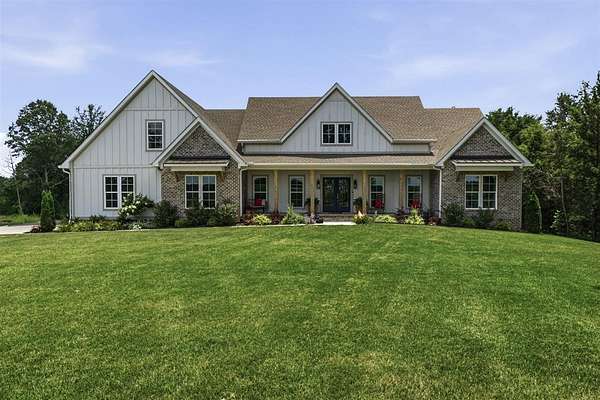 1.59 Acres of Land with Home for Sale in Bowling Green, Kentucky