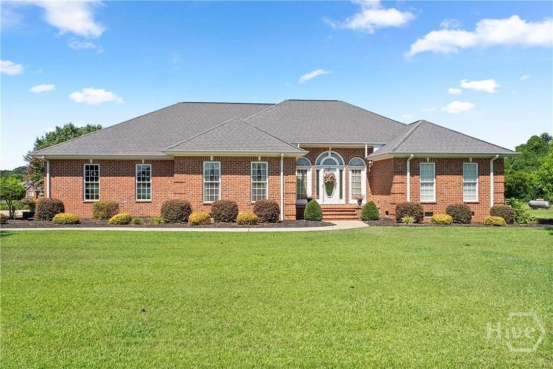 5.4 Acres of Land with Home for Sale in Hartwell, Georgia