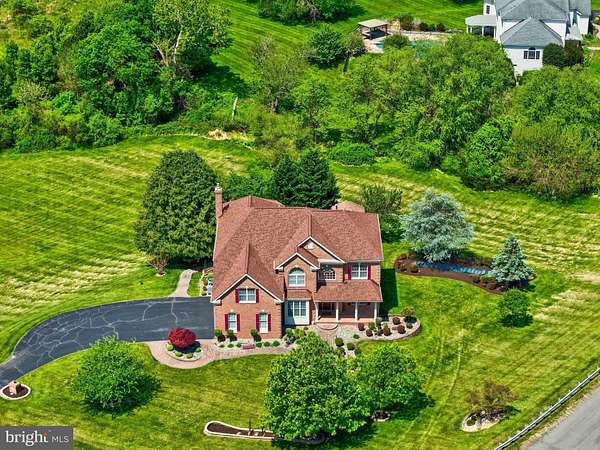 4 Acres of Land with Home for Sale in Leesburg, Virginia