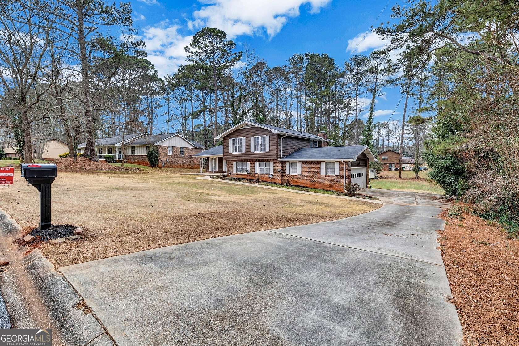 5 Acres of Land with Home for Sale in Decatur, Georgia