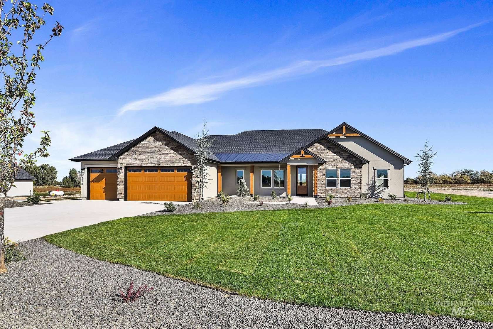 2 Acres of Land with Home for Sale in Caldwell, Idaho