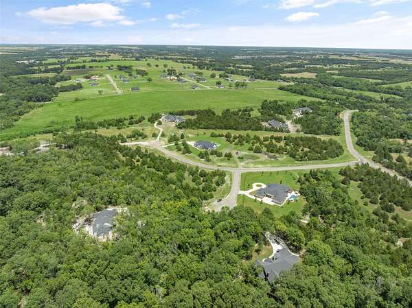 5.44 Acres of Residential Land for Sale in Van Alstyne, Texas